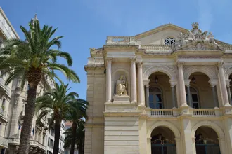 Photographie de l'Opéra de Toulon - Rénovation de la toiture en tuile terre cuite Marseille - Monier BMI France